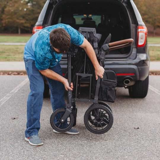 Chariot-Poussette W4 LuxePro Noir WonderFold idéal pour les ass' mat'