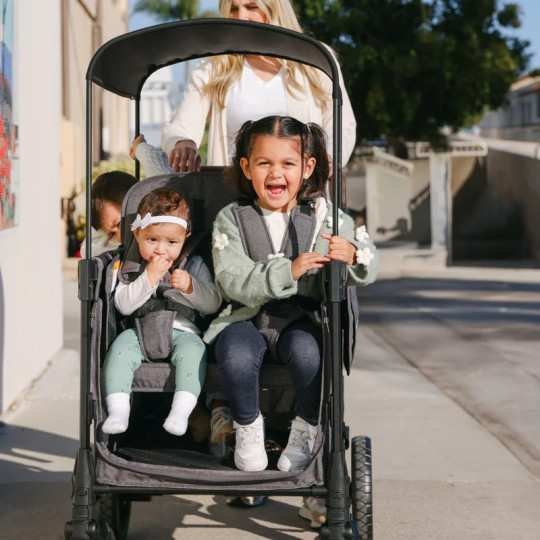 Chariot-Poussette W4 LuxePro Noir WonderFold idéal pour les ass' mat'